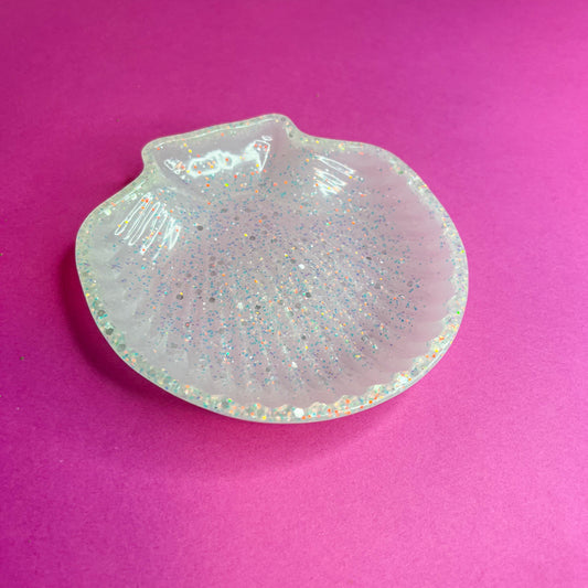 Large Shell Trinket Dish Snow White